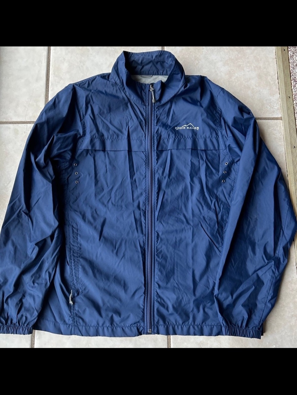 Eddie Bauer Navy Lightweight Packable Jacket, Zip Pockets Size Medium